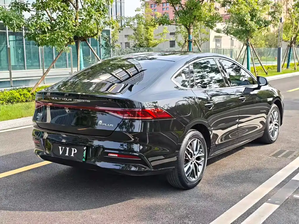 BYD Qin PLUS 2023 — фото 11