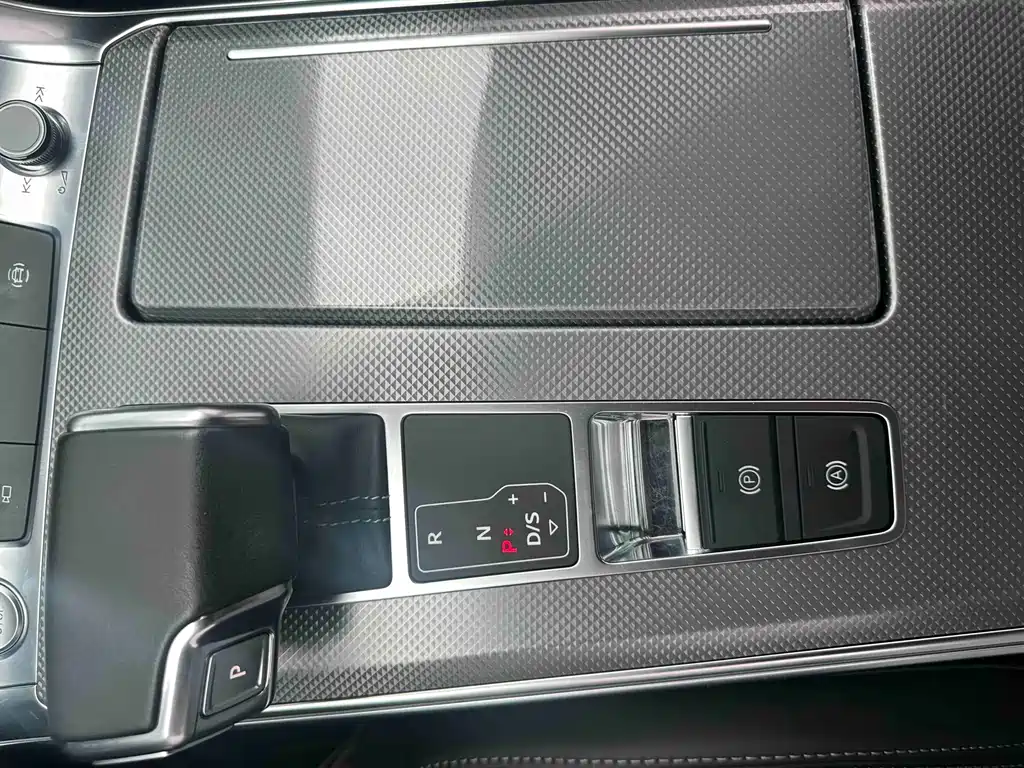 Audi A6L 2020 — фото 17