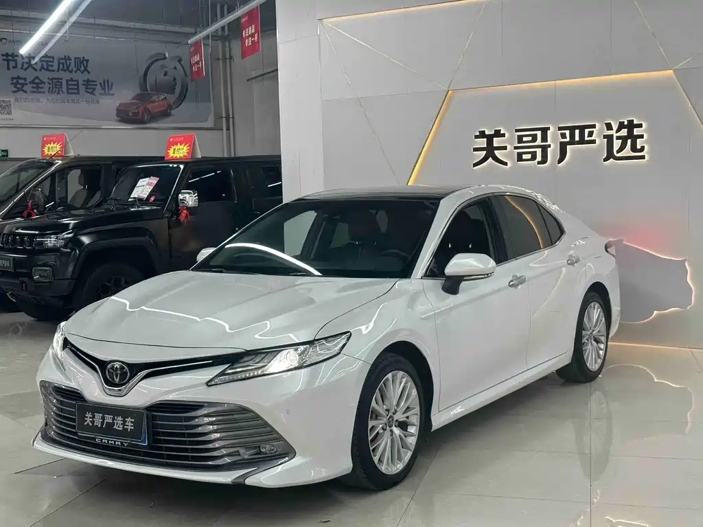 Toyota Camry 2020 — фото 3