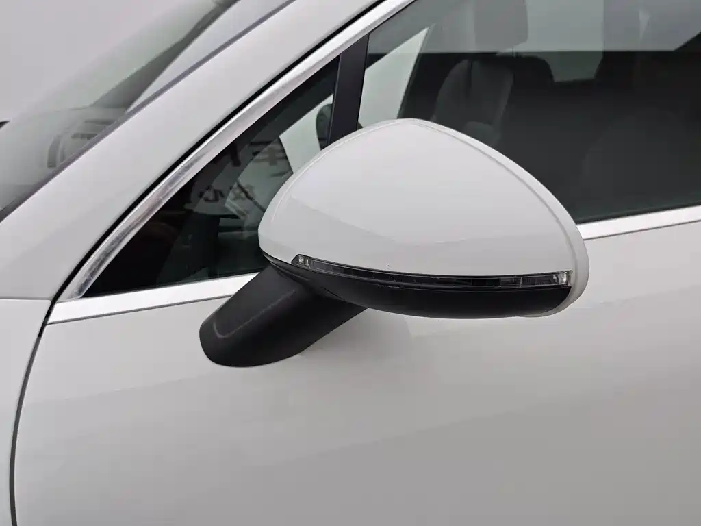 Porsche Macan 2015 — фото 15