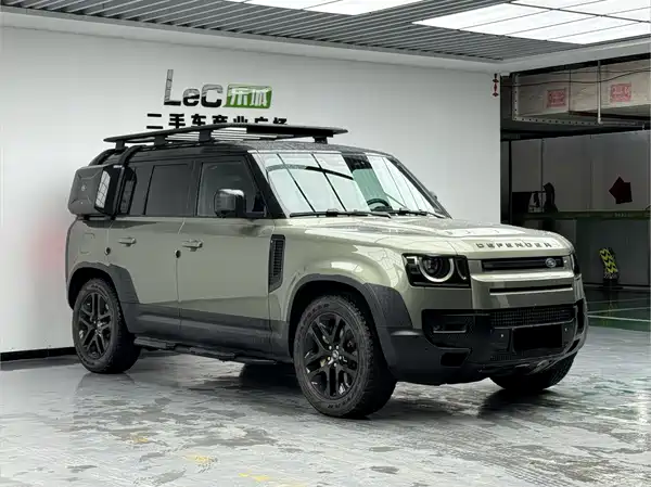 Land Rover Defender 2023
