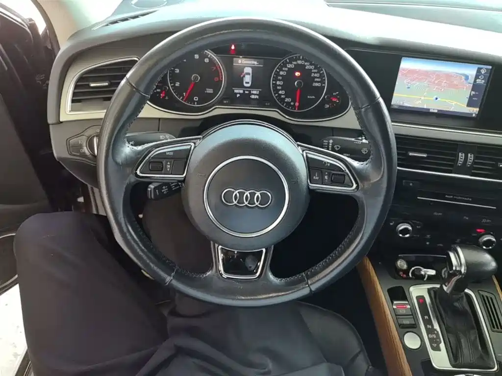 Audi A4L 2016 — фото 11