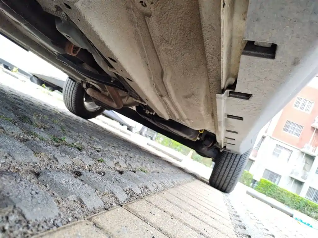 Ford Ecosport 2015 — фото 20