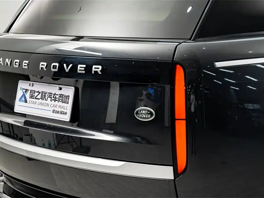 Land Rover Range Rover 2024 — фото 8