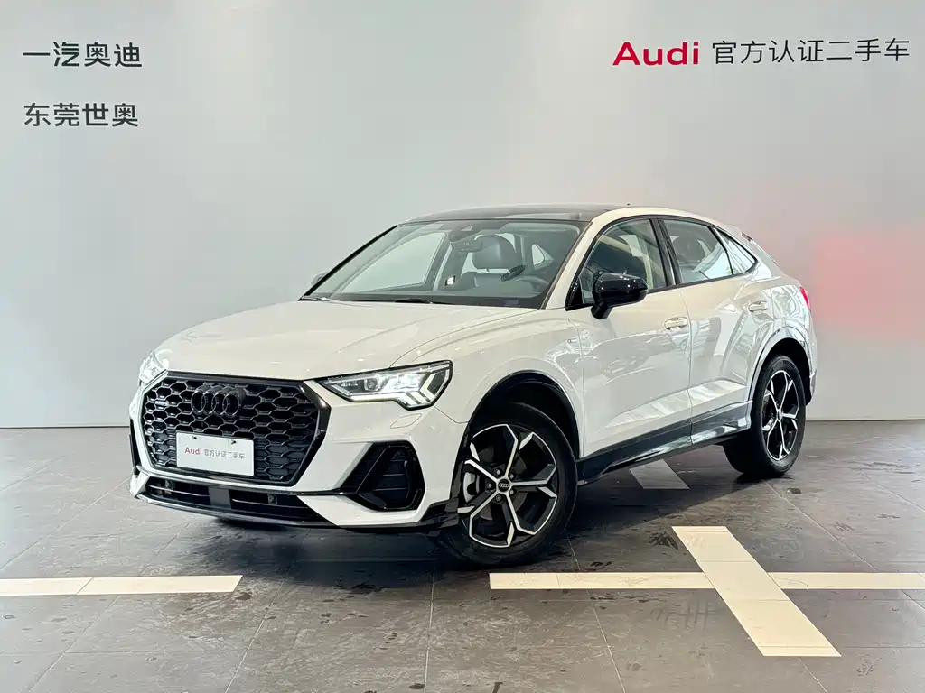 Audi Q3 Sportback 2023 — фото 1