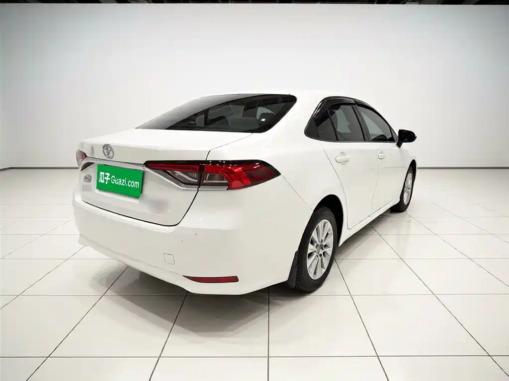 Toyota Corolla 2019 — фото 6