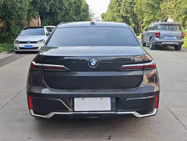 BMW 7 Series 2024