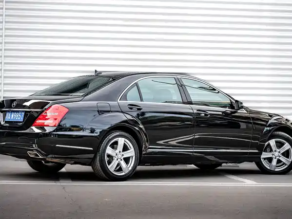 Mercedes-Benz S-Class 2010