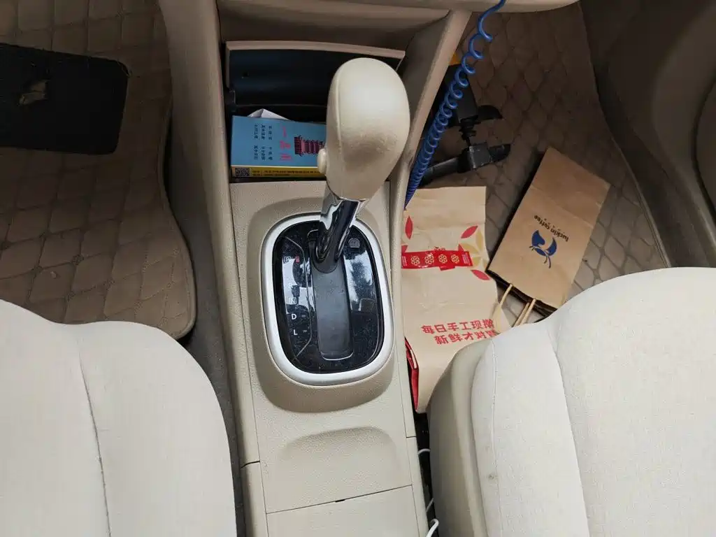 Nissan Sylphy 2018 — фото 15