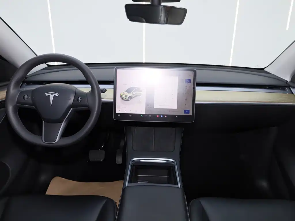 Tesla Model Y 2023 — фото 12