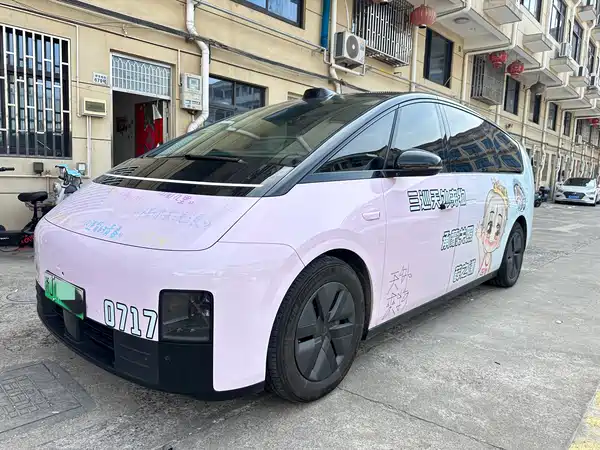 Li Auto MEGA 2025