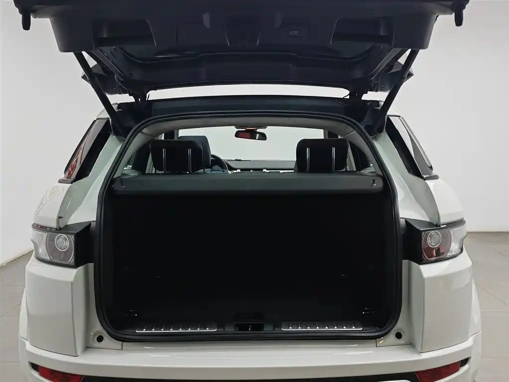 Land Rover Evoque 2014 — фото 16