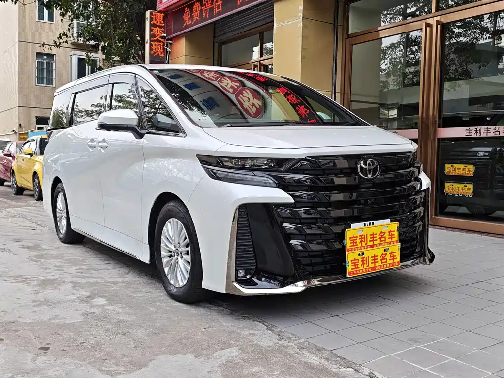 Toyota Vellfire 2025 — фото 3