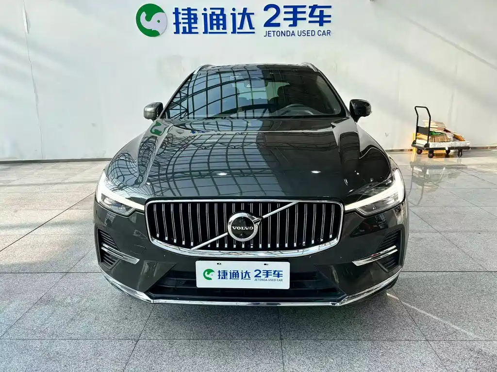 Volvo XC60 PHEV 2022 — фото 3