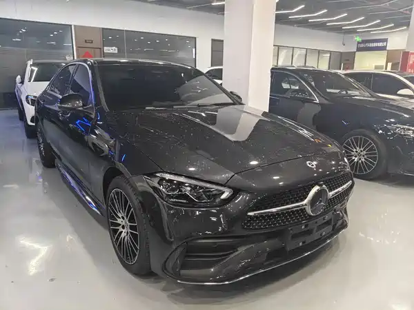 Mercedes-Benz C-Class 2025