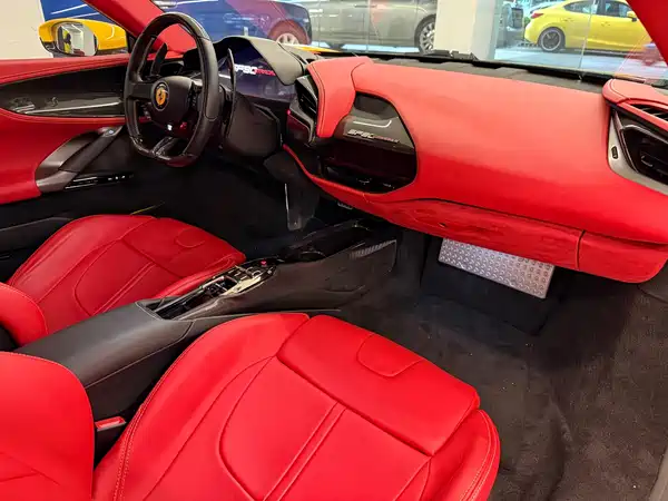 Ferrari SF90 2022