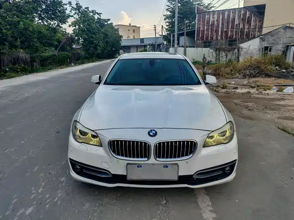 BMW 5 Series 2012