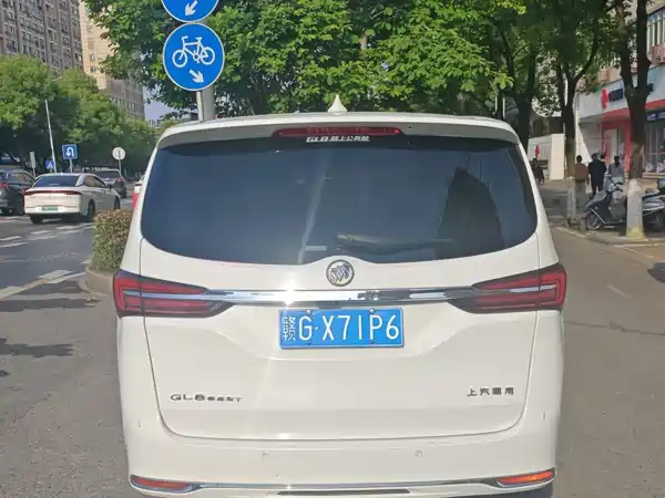 Buick GL8 2021