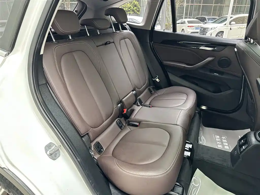 BMW X1 2020 — фото 21