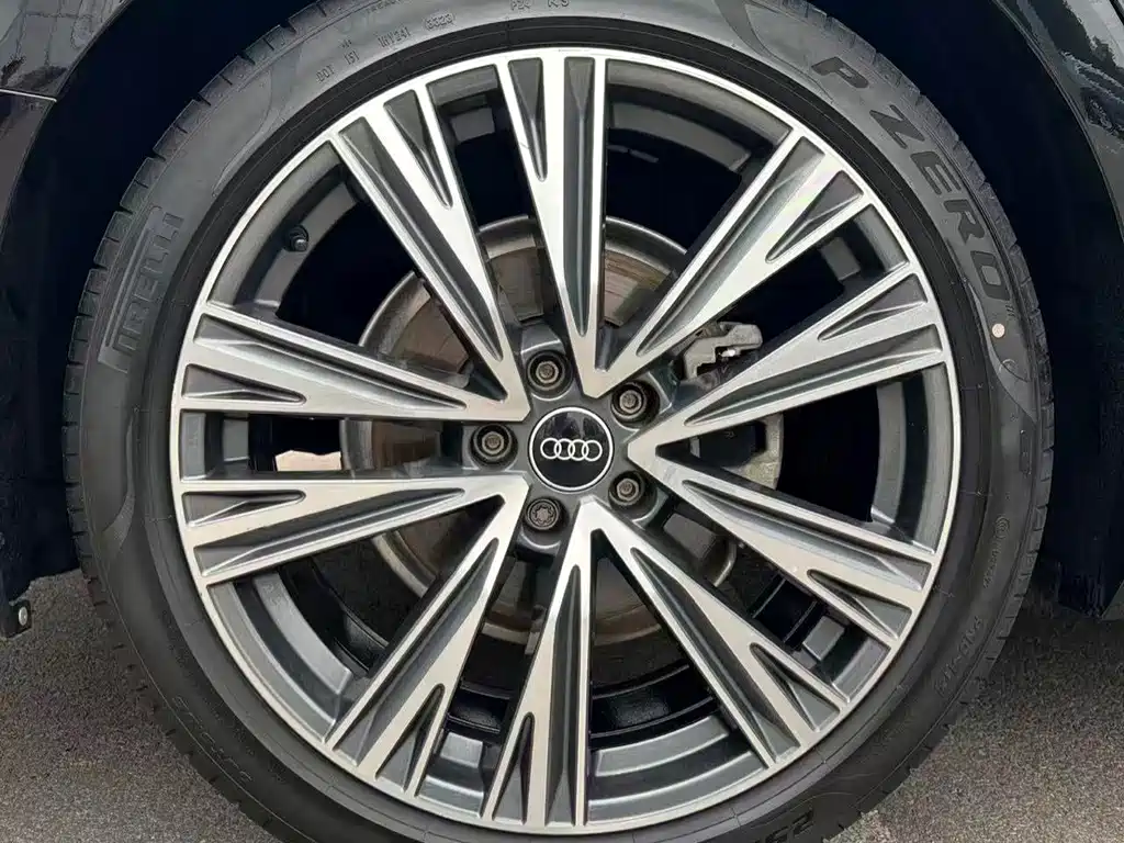 Audi A6L 2024 — фото 12