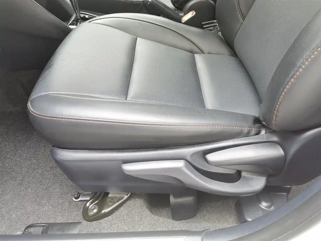 Toyota Yaris L 2022 — фото 20