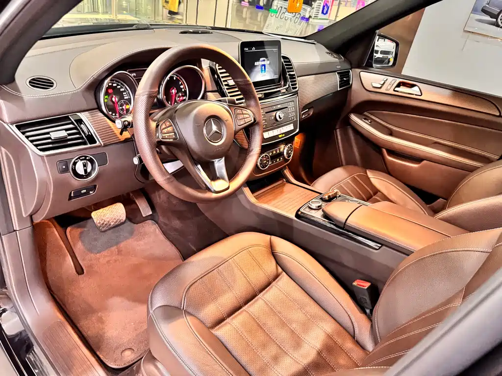 Mercedes-Benz GLE 2019 — фото 10