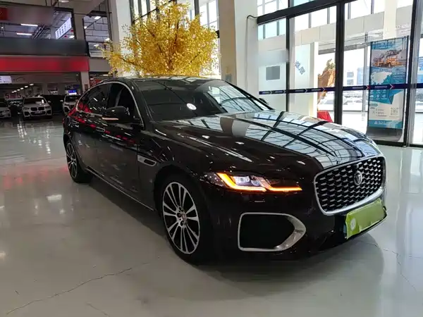 Jaguar XFL 2021