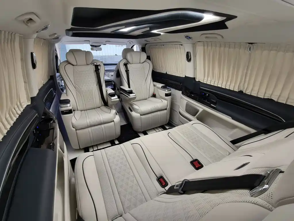 Mercedes-Benz Vito 2022 — фото 17