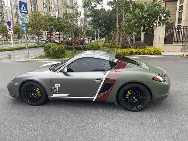 Porsche Cayman 2012