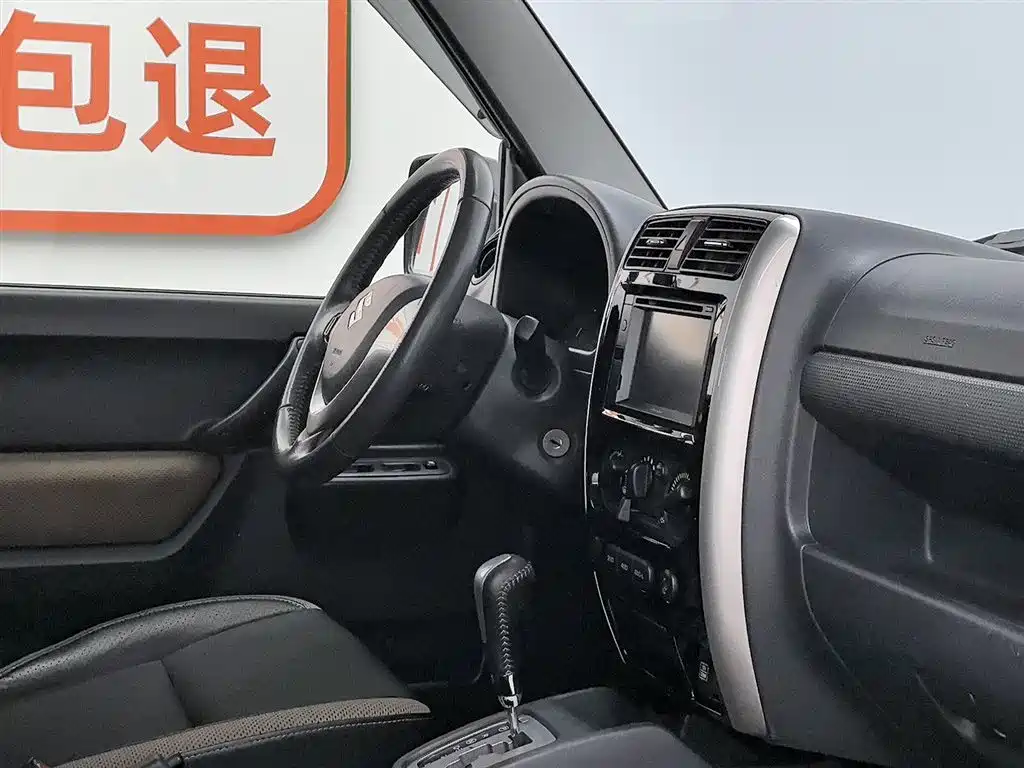 Suzuki Jimny 2018 — фото 22