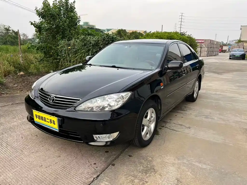 Toyota Camry 2005 — фото 1