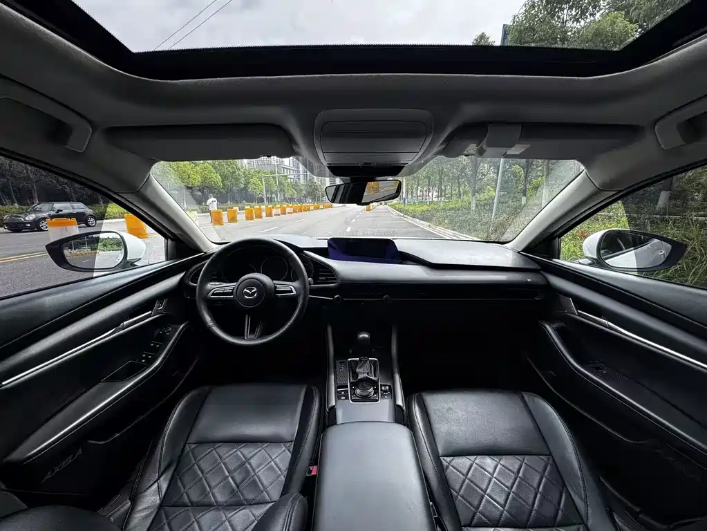Mazda 3 Axela 2021