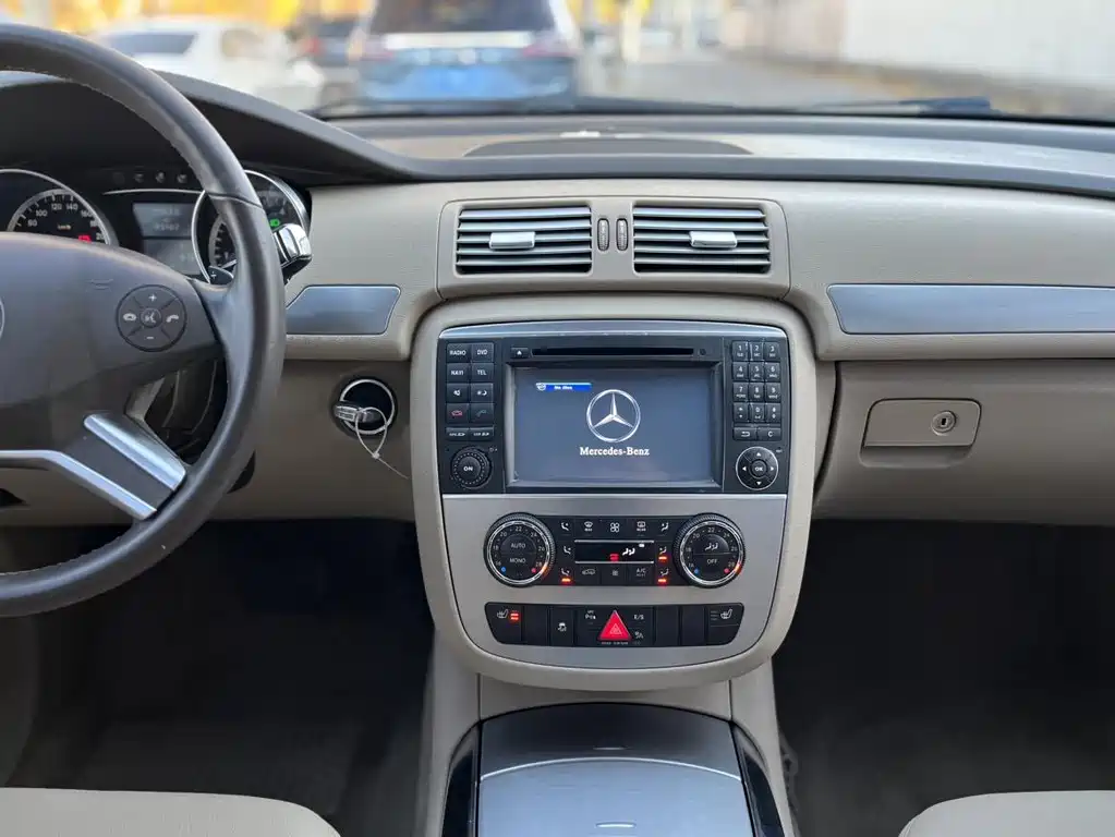 Mercedes-Benz R-Class 2013 — фото 19