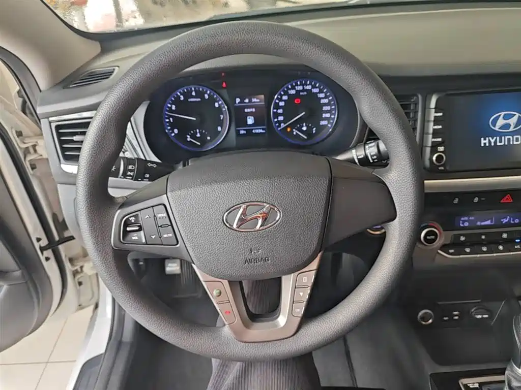 Hyundai Mistra 2017 — фото 11