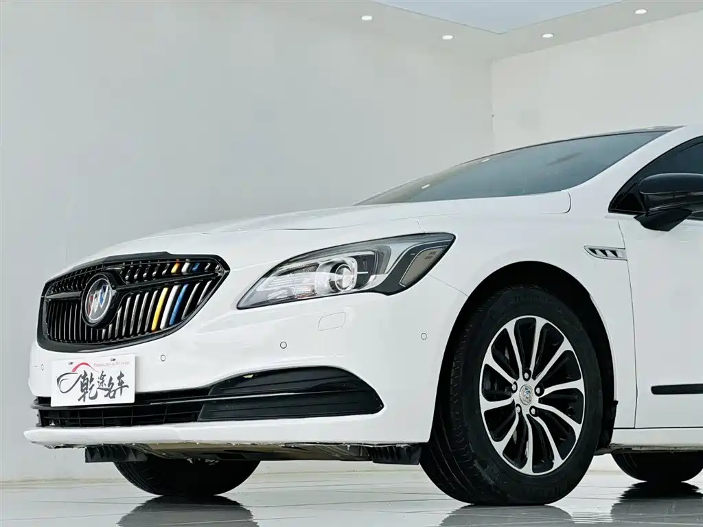 Buick LaCrosse 2017 — фото 8