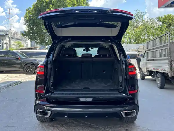BMW X5 2023