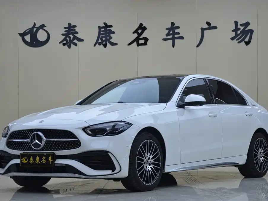 Mercedes-Benz C-Class 2025 — фото 1