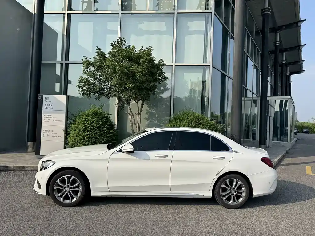 Mercedes-Benz C-Class 2016 — фото 12