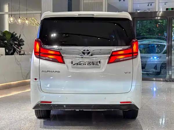 Toyota Alphard 2018