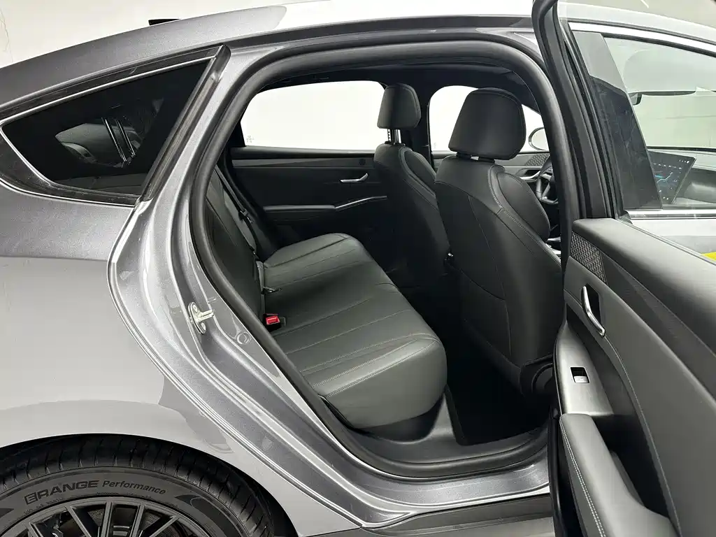 BYD Qin PLUS 2025 — фото 10