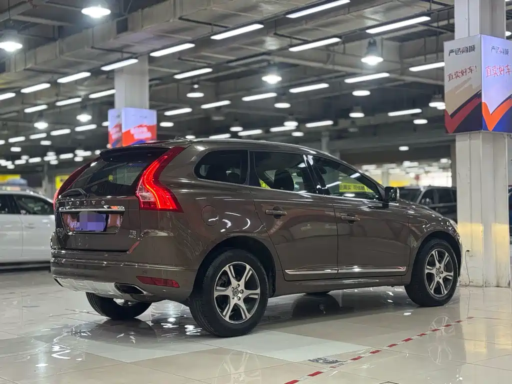 Volvo XC60 2015 — фото 6
