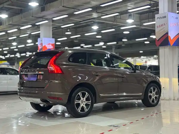 Volvo XC60 2015