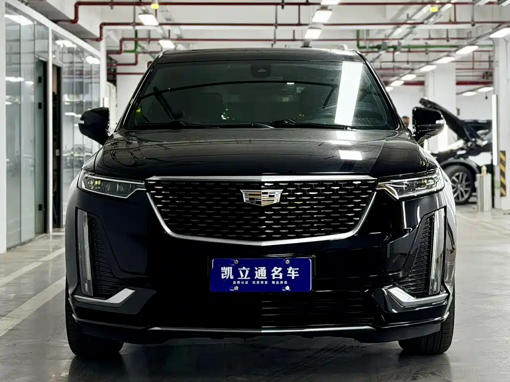 Cadillac XT6 2020 — фото 2