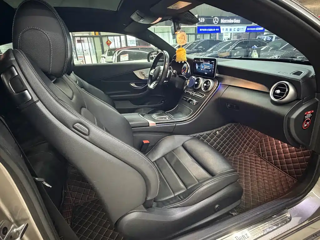 Mercedes-Benz C-Class 2019 — фото 13