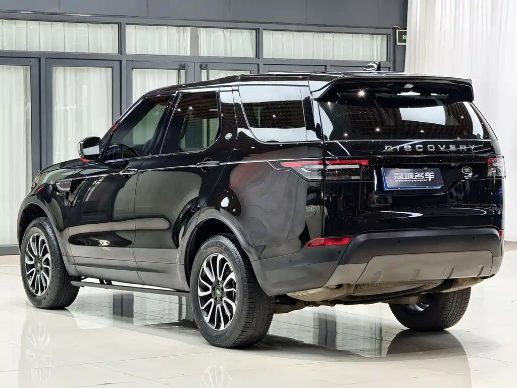Land Rover Discovery 2019 — фото 12