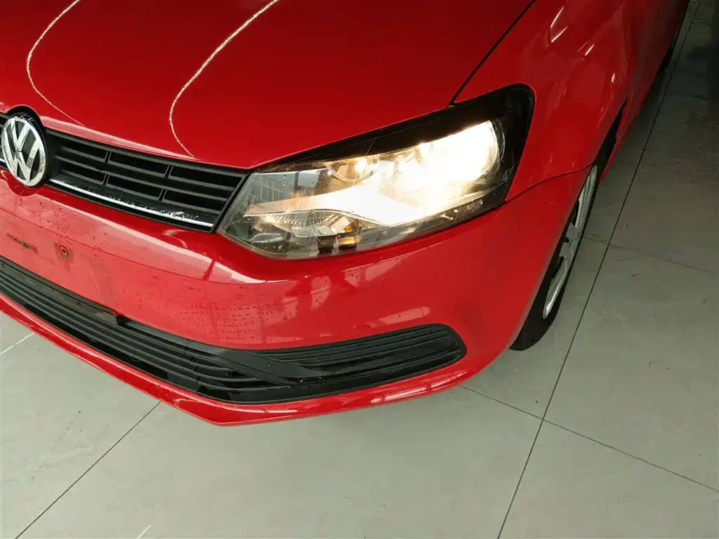 Volkswagen Polo 2018 — фото 18