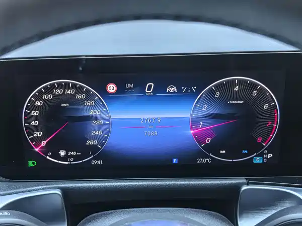Mercedes-Benz GLB 2025