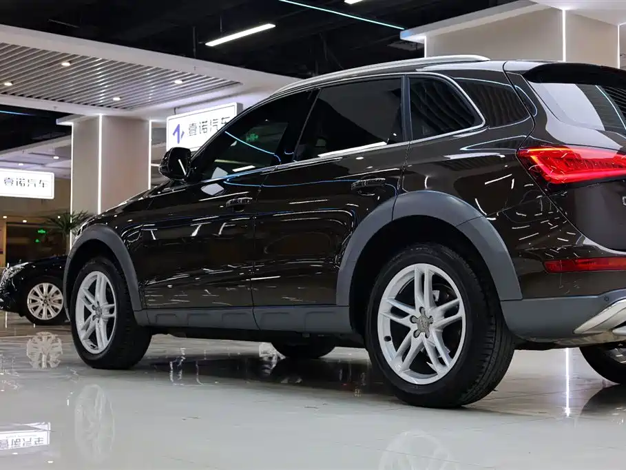 Audi Q5 2018 — фото 11
