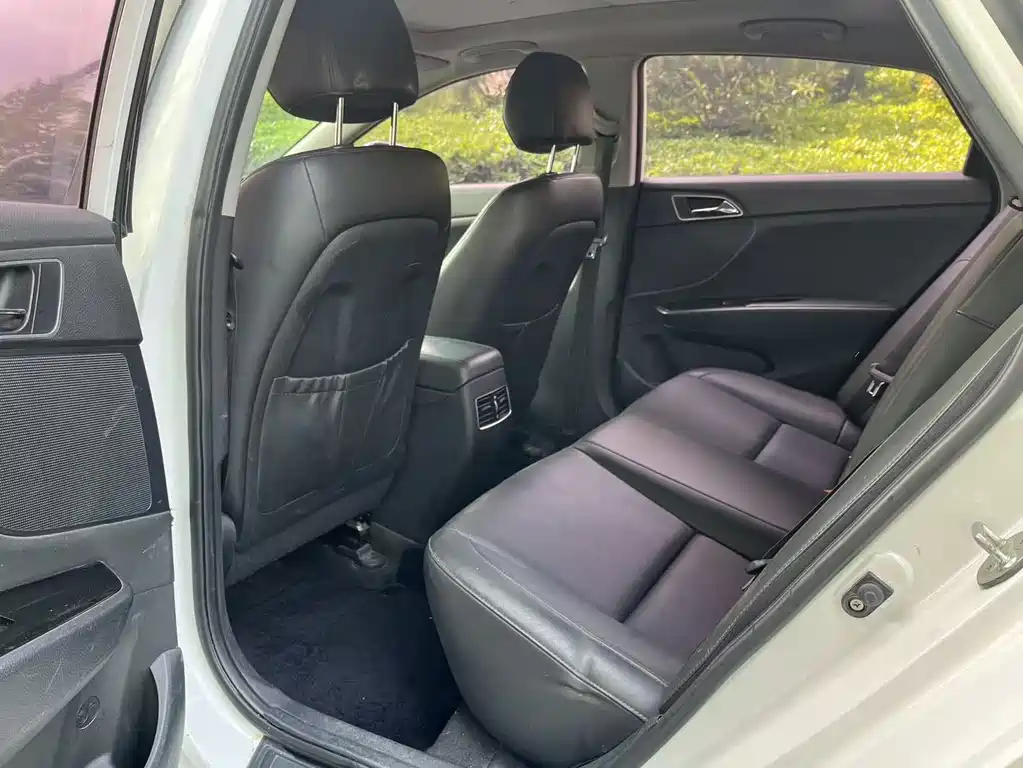 Hyundai Mistra 2015 — фото 10