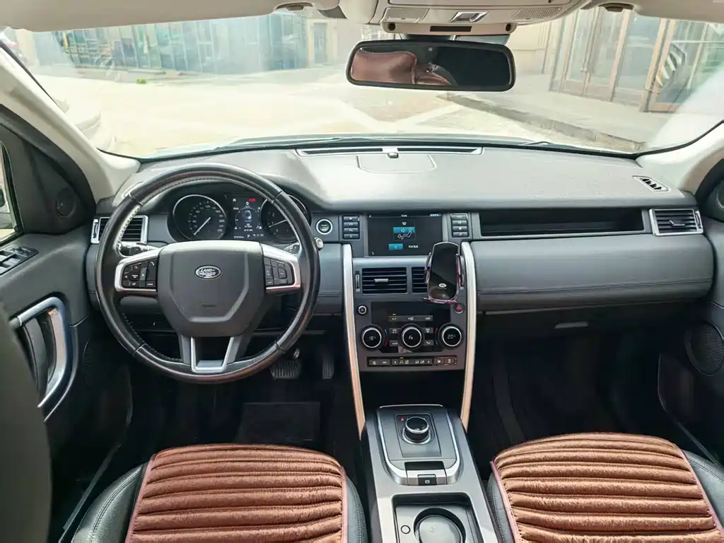 Land Rover Discovery Sport 2018 — фото 6